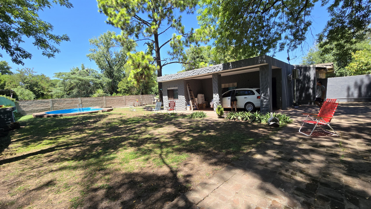 CASA Y PILETA APTO CRÉDITO SOBRE 2 LOTES DE 10 X 30 C/U EN TORTUGUITAS, Entre Francisco Castañeda y Atahualpa, a 200 MTS de Chacabuco///.