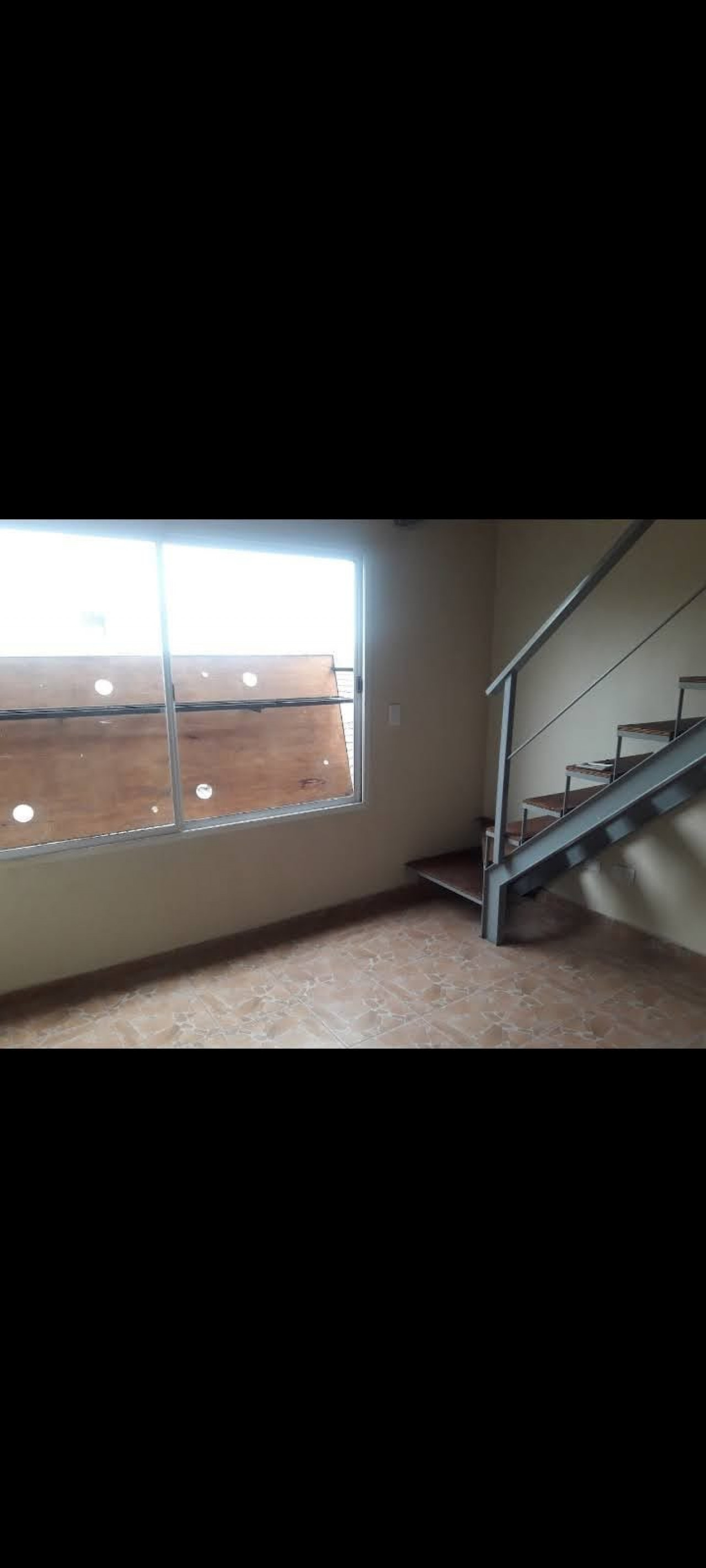 ALQUILER p.H. DOS AMBIENTES PLANTA ALTA VILLA BALLESTER